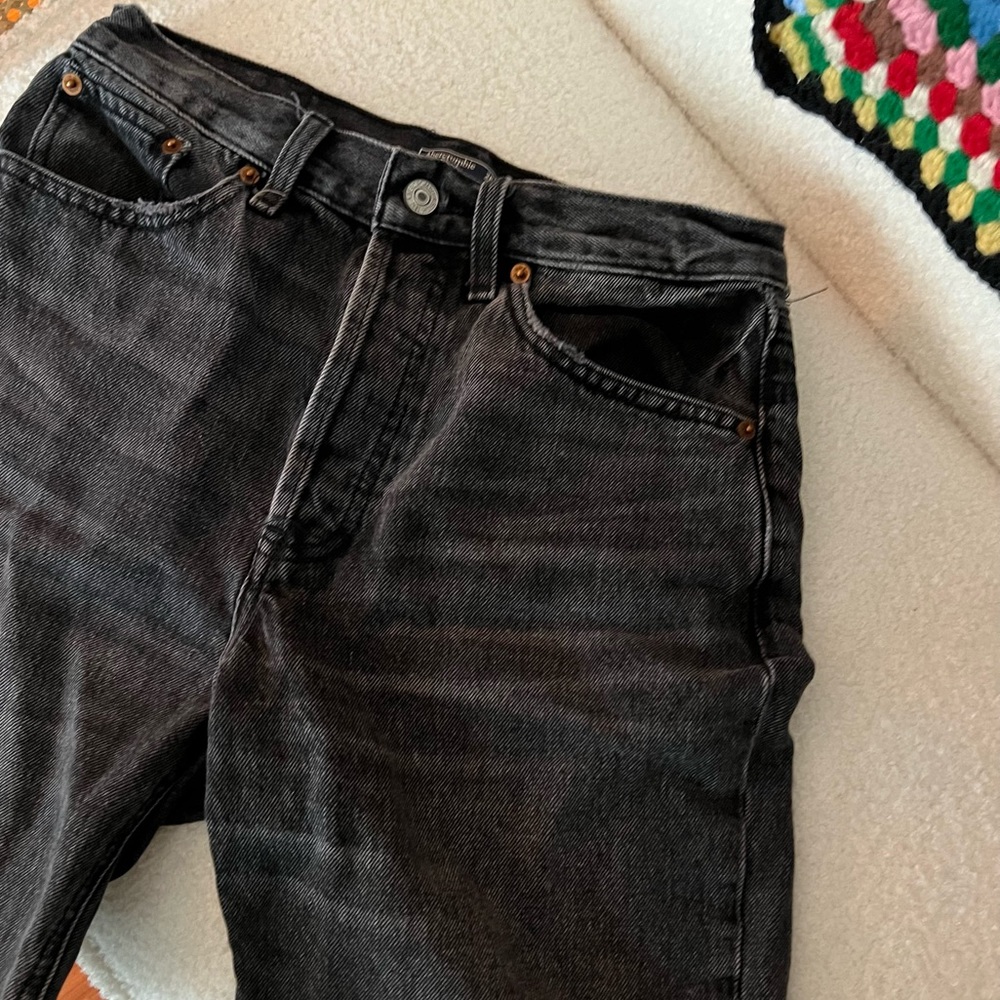 Abercrombie 9” high denim rise short